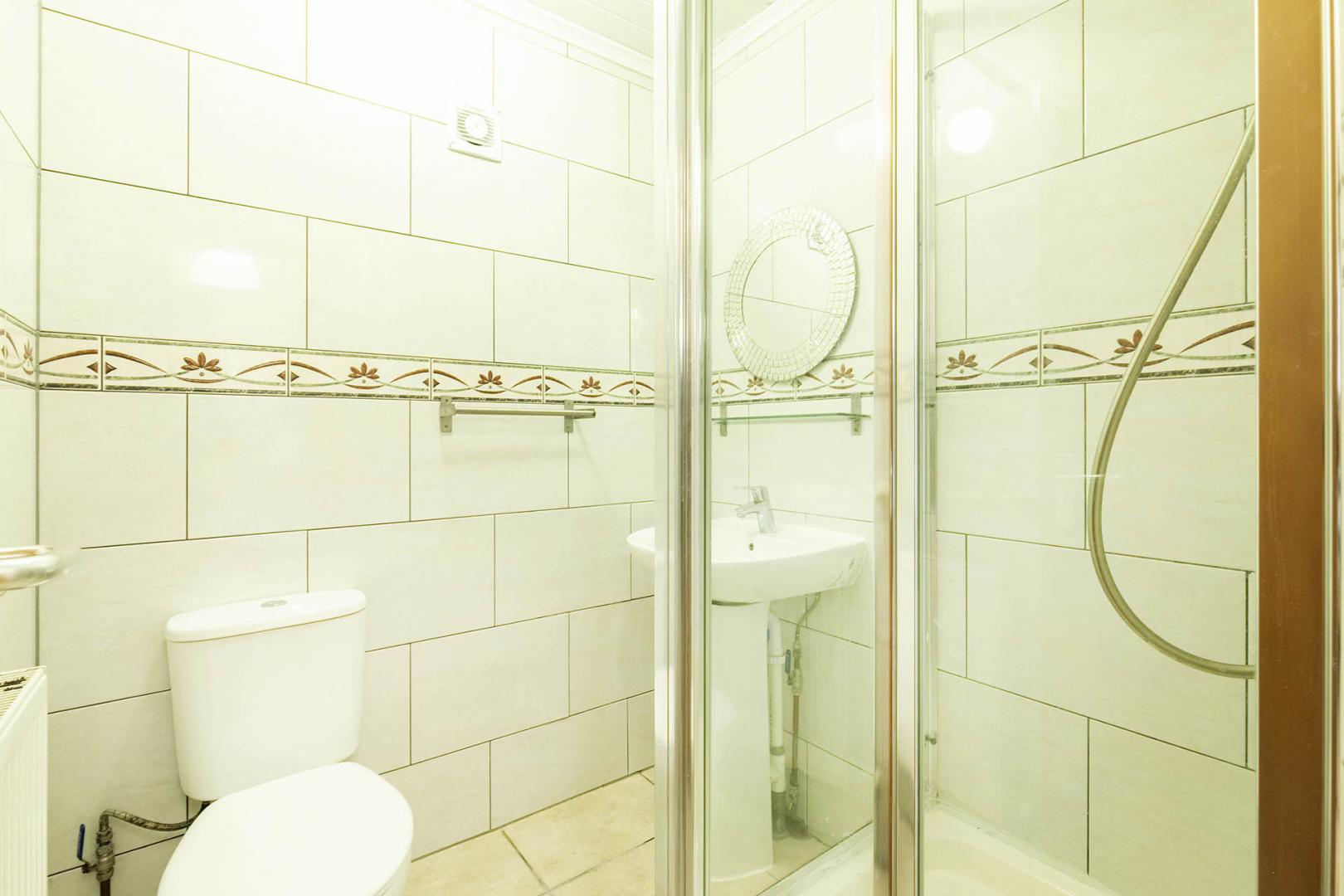 1 Bedroom, 1 bath, 1 reception Flat			 Heathfield Park, , WILLESDEN GREEN